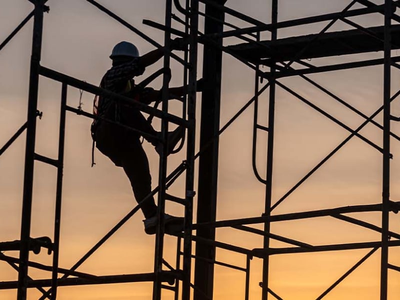 What are Scaffolding Accidents & Injuries— Who Is at Fault?