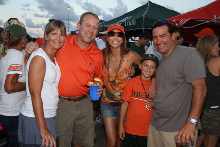 UM Tailgate 2011 – Image 7