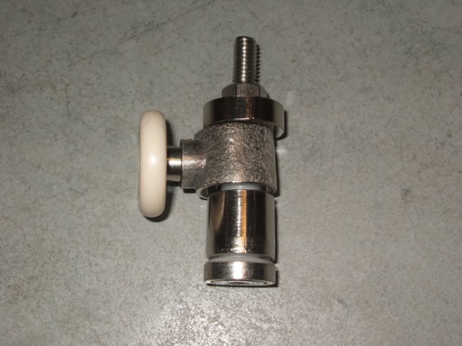 Hjuloppheng nedre dør 80*80 front