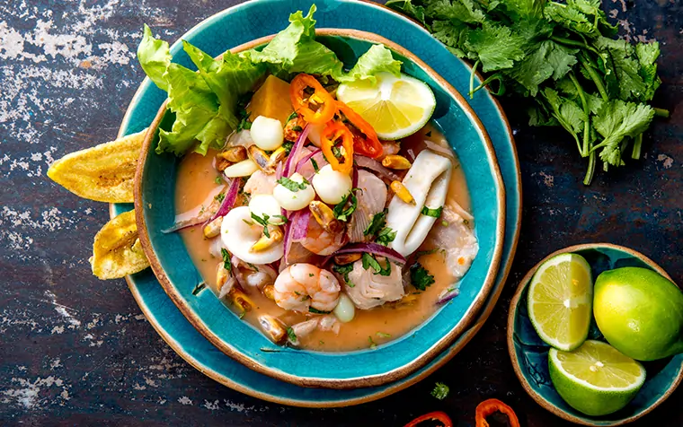 Lima ha sido nombrada varias veces como la capital gastronómica de América. Este y mas destinos populares en viajes.travel.cl