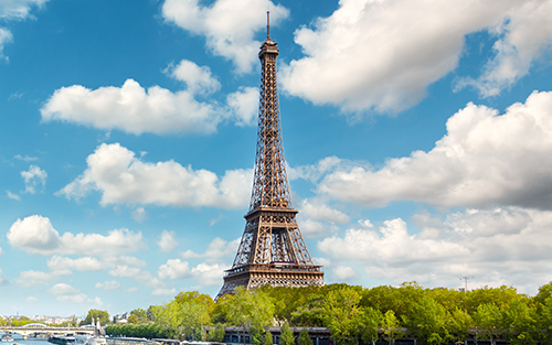 Ideal para quienes buscan qué hacer en París y disfrutar de las mejores vistas. Atracción turística que puedes visitar reservando en viajes.travel.cl