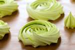 Coconut matcha meringues | Classpop Shot