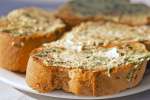 bread with garlic butter | Classpop Shot