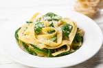 Fresh pasta with Parmesan and spinach Shot