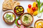 baba ganoush, hummus, olives and pita bread | Classpop Shot