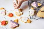 Decorating Vibrant Cookies | Classpop Shot