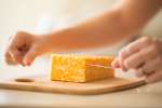 Cutting Spanish cheese | Classpop Shot