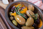 marinated olives | Classpop Shot