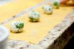 filling spinach ricotta ravioli | Classpop Shot