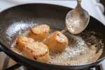 sauteing brown butter scallops | Classpop