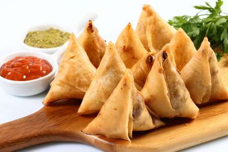 Craft Traditional Samosas