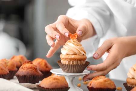 Master Dessert Decorating