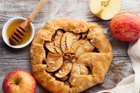 Create Scrumptious Apple Crostata