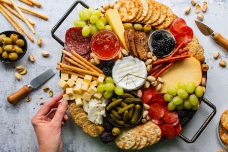 Make a Charcuterie Wreath and Holiday Bites