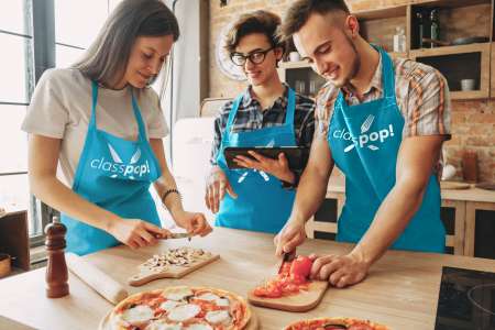 Make Custom Handmade Pizzas