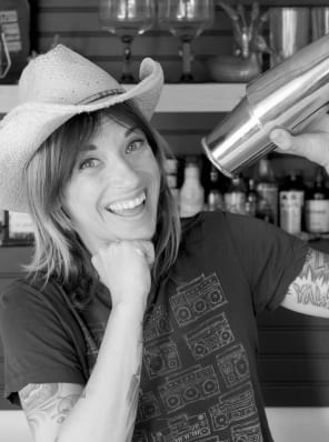 Mixologist Shana in Los Angeles
