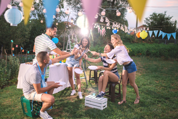 35 Summer Outdoor Party Themes