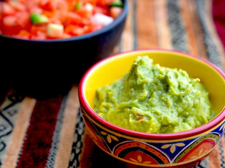 homemade guacamole and pico de gallo | Classpop Shot