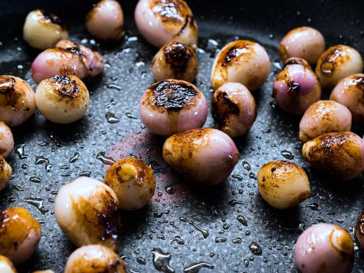 roasting shallots | Classpop Shot