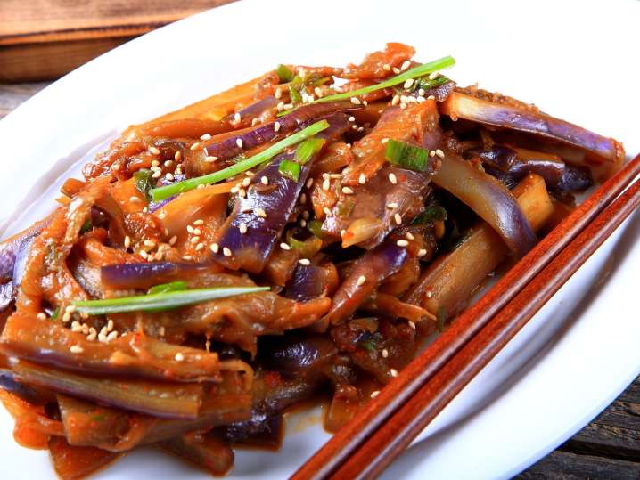 roasted eggplant with scallions and sesame seeds | Classpop Shot