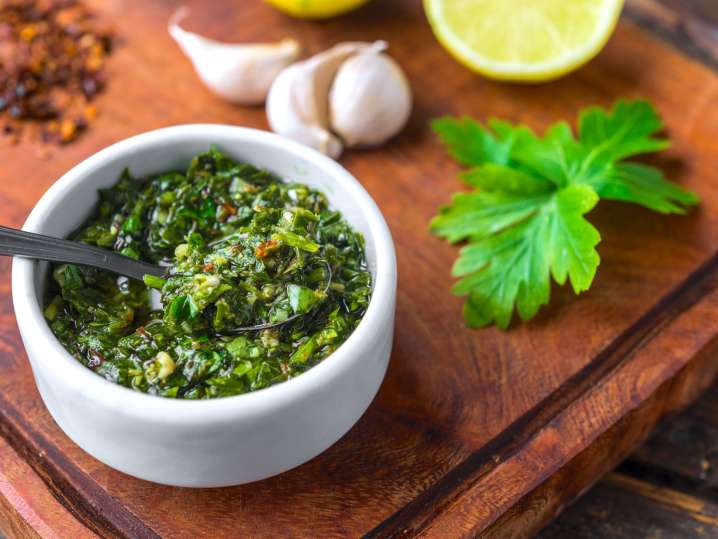 herby chimichurri sauce | Classpop Shot