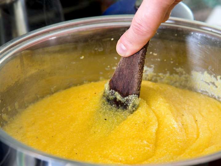 making homemade polenta | Classpop Shot