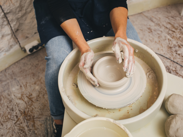 pottery wheel Shot