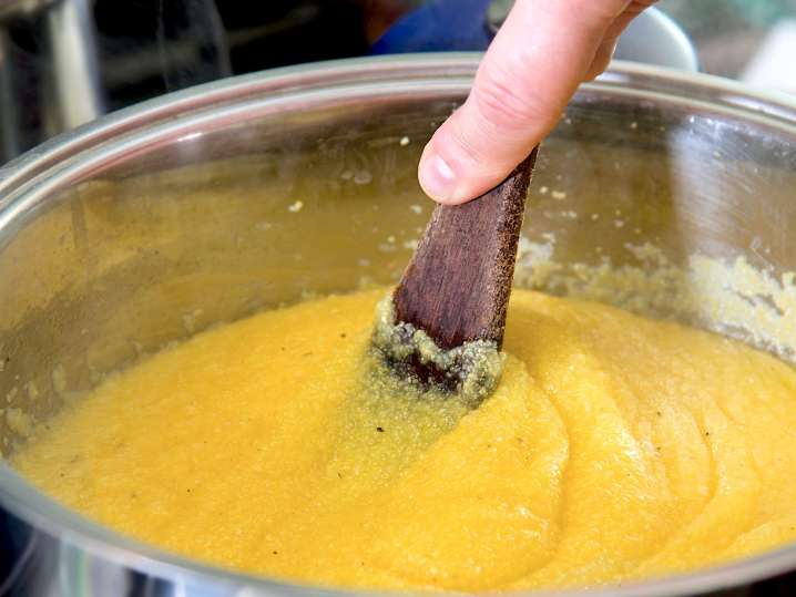 making homemade polenta | Classpop Shot