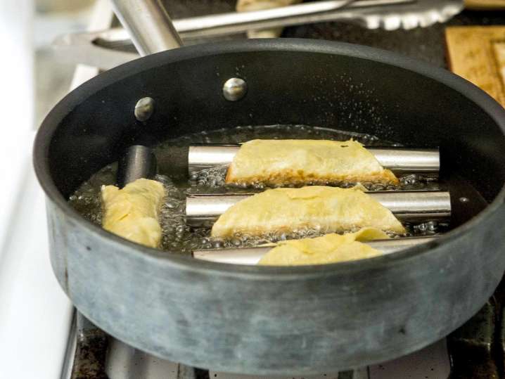 frying cannoli shells | Classpop Shot