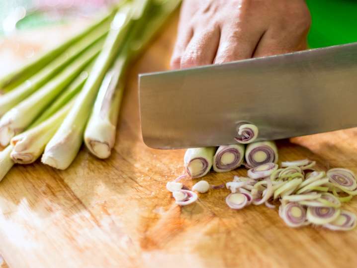 person slicing lemongrass | Classpop Shot