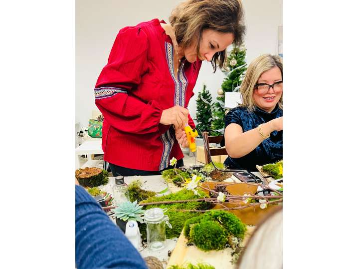 San Francisco - women in moss art class Shot