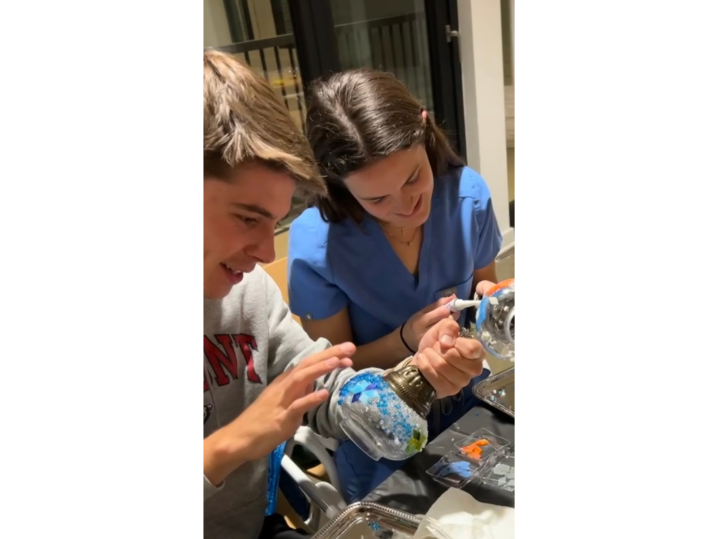 Nashville - making mosaic lamp Shot