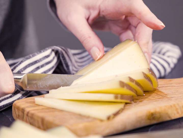 Slicing cheese Shot