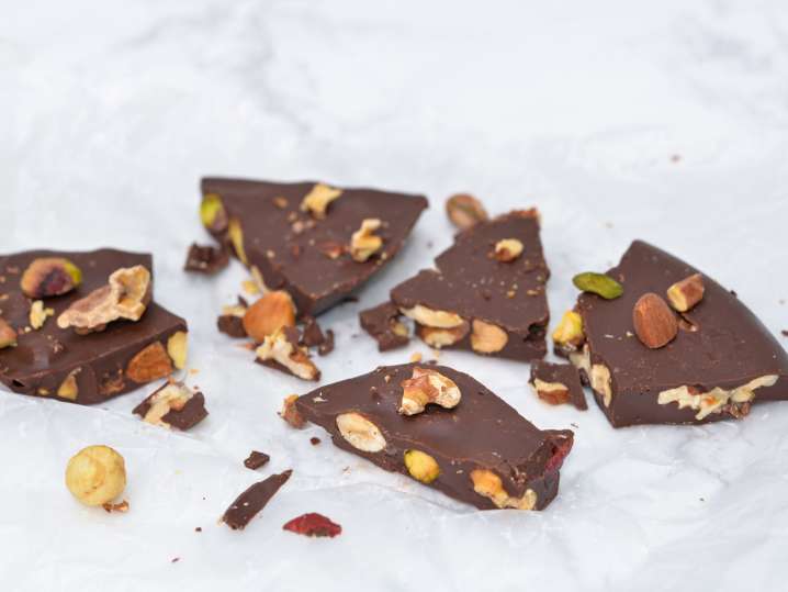 Chocolate bark with nuts Shot