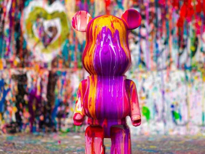 Chicago - colorufl baby bear Shot