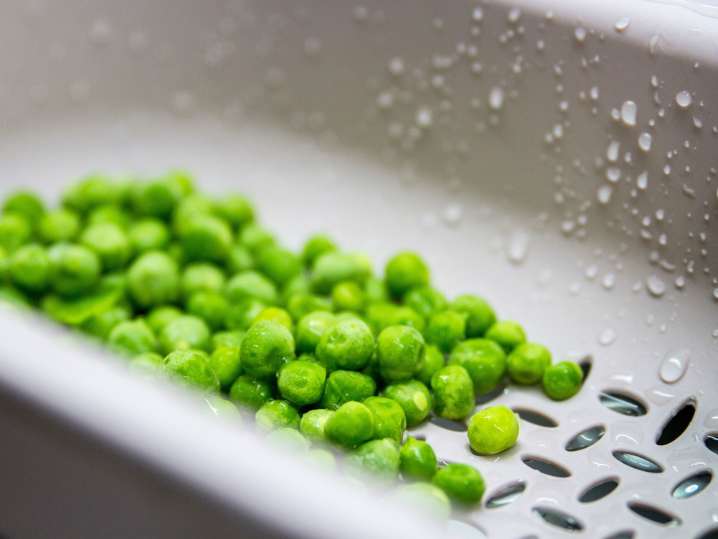 Vancouver - washing green peas Shot