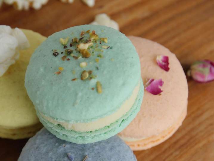 Las Vegas - macarons with toppings Shot