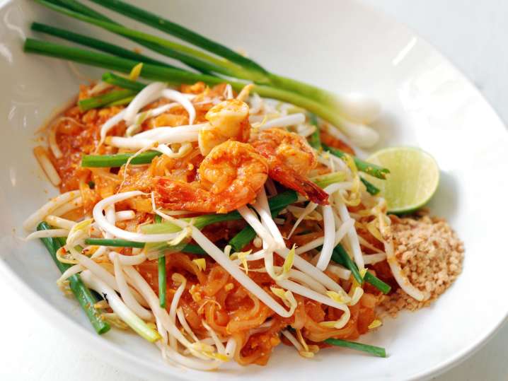 Minneapolis - pad thai with shrimps Shot