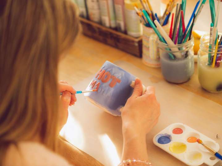 Chicago - painting coffee mugs Shot