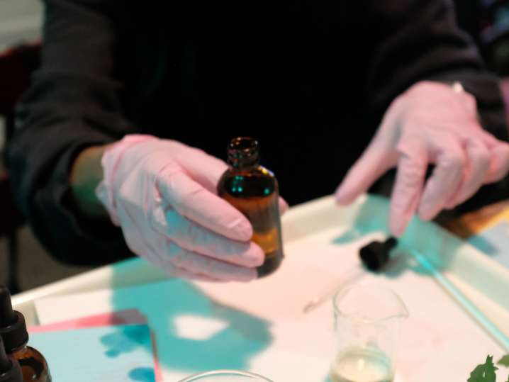 Raleigh - essential oils (2) Shot
