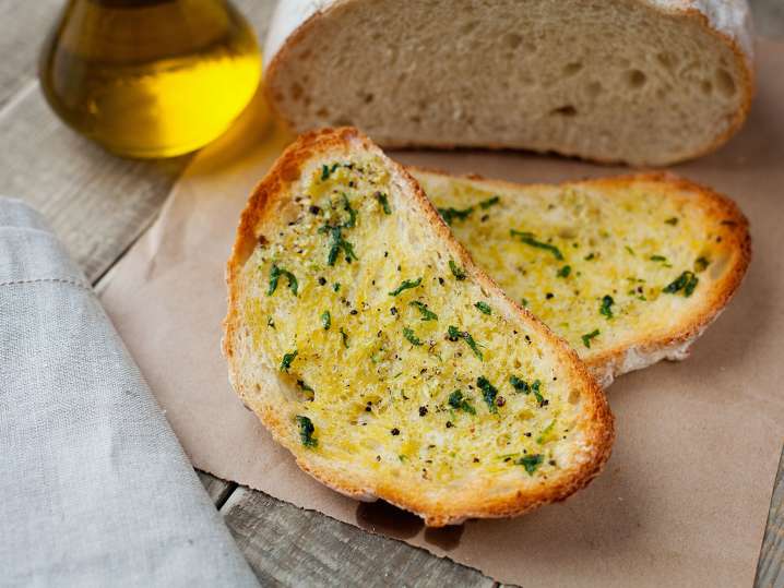 Atlanta - garlic bread Shot