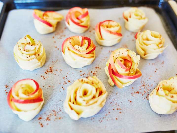 making apple roses | Classpop Shot