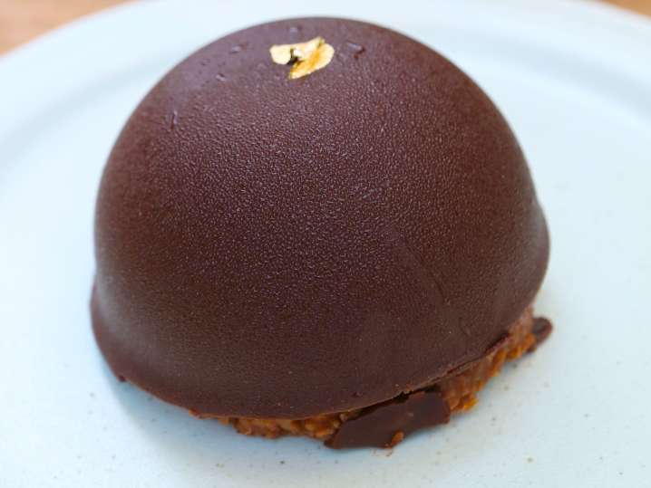 Chocolate mousse peanut butter dome | Classpop Shot