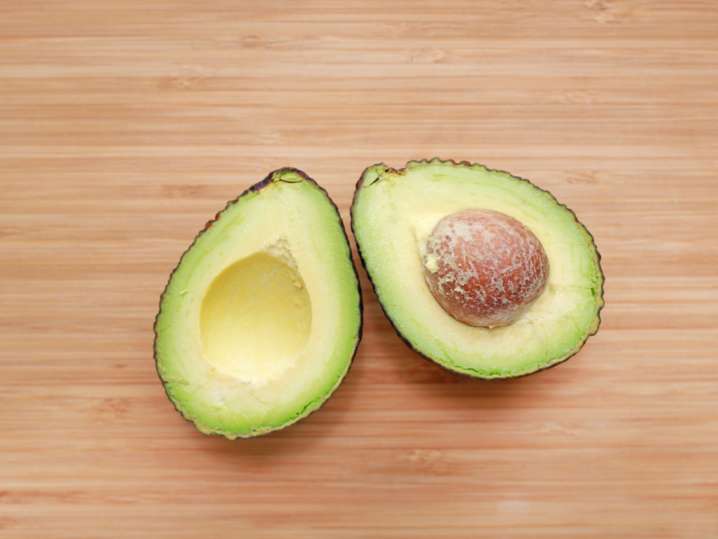 Halved avocado | Classpop Shot