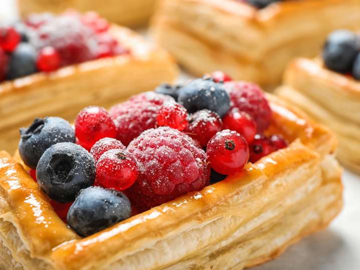 Puff Pastry Fruit Tarts With Fresh Berries and Passion Fruit Chantilly | Classpop Shot