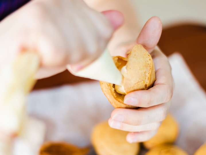 Filling profiteroles | Classpop Shot