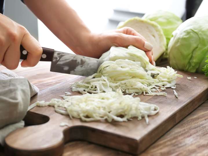 Cutting cabbage | Classpop Shot