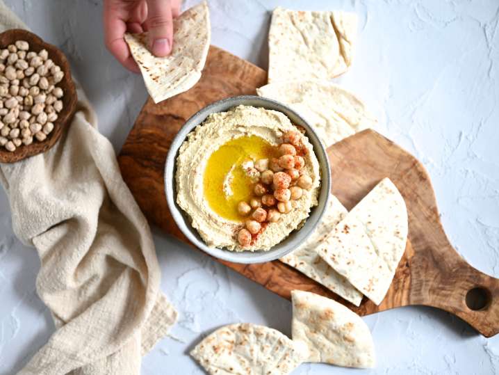 Hummus with pita bread | Classpop Shot