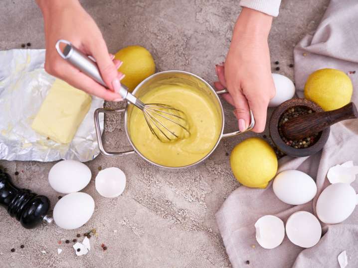 Hollandaise sauce making | Classpop Shot