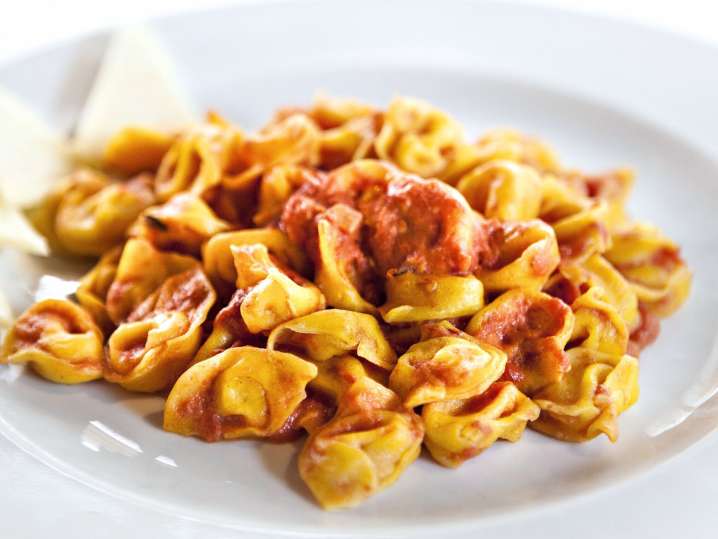 Tortellini with tomato sauce | Classpop Shot